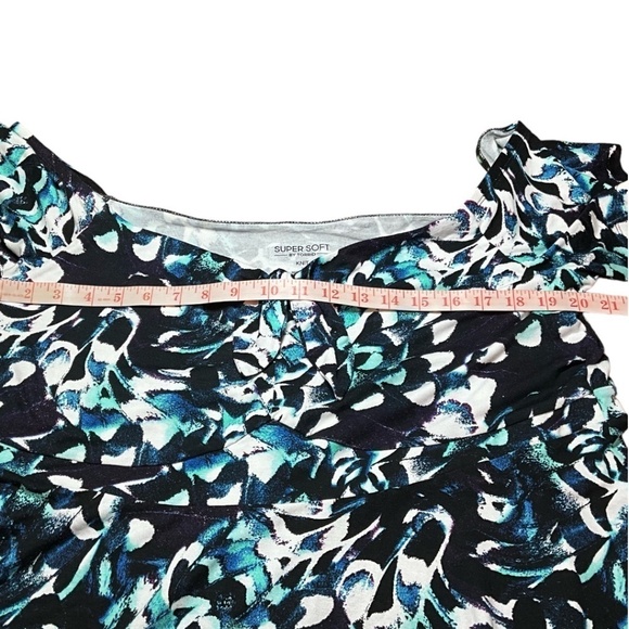 TORRID SuperSoft Blue Floral Off Shoulder Cap Sleeve Top Jersey Knit US Sz 3X - Picture 6 of 10